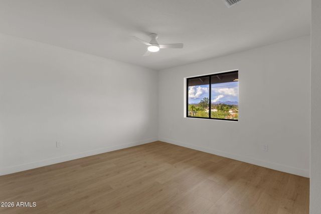 10208 N NICKLAUS Drive, Fountain Hills, AZ 85268