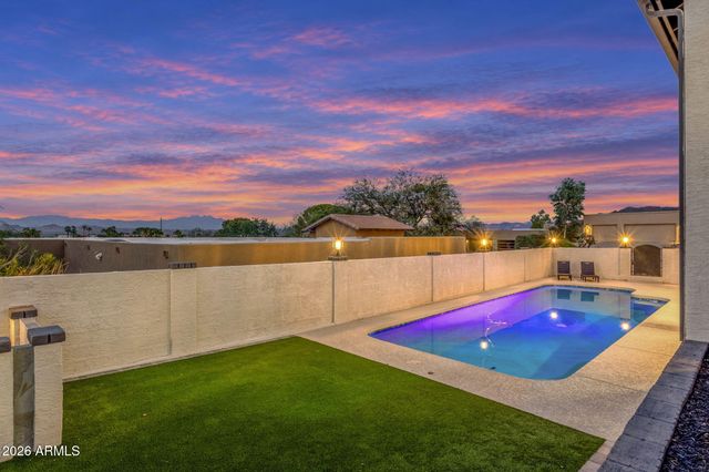 10208 N NICKLAUS Drive, Fountain Hills, AZ 85268