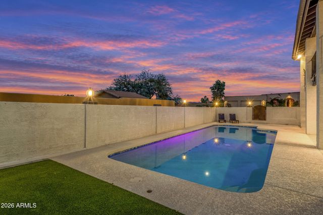10208 N NICKLAUS Drive, Fountain Hills, AZ 85268