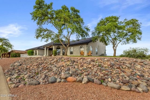 10208 N NICKLAUS Drive, Fountain Hills, AZ 85268
