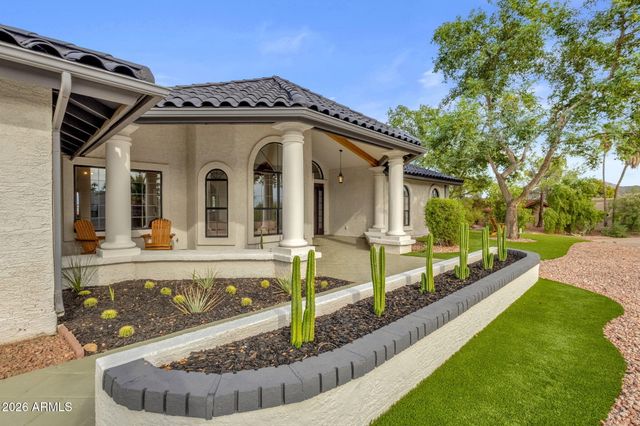10208 N NICKLAUS Drive, Fountain Hills, AZ 85268