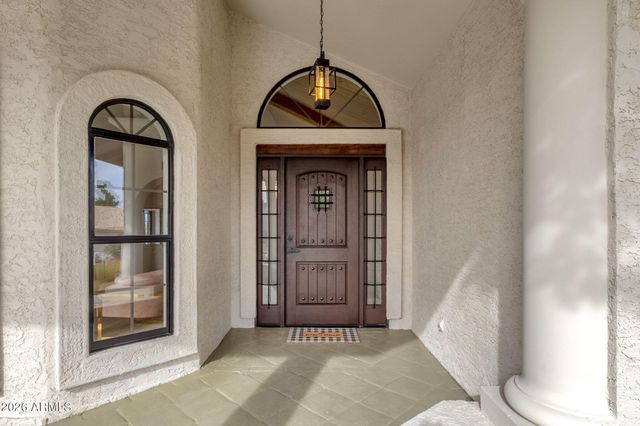 10208 N NICKLAUS Drive, Fountain Hills, AZ 85268