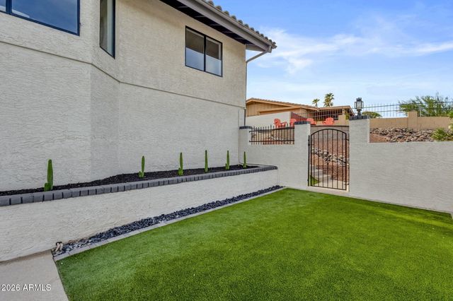 10208 N NICKLAUS Drive, Fountain Hills, AZ 85268