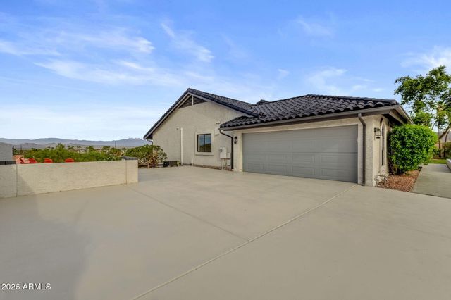 10208 N NICKLAUS Drive, Fountain Hills, AZ 85268