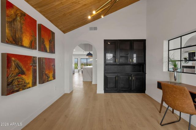 10208 N NICKLAUS Drive, Fountain Hills, AZ 85268