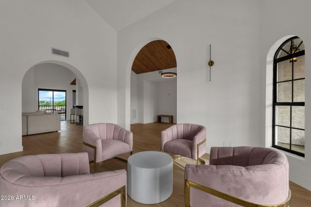 10208 N NICKLAUS Drive, Fountain Hills, AZ 85268