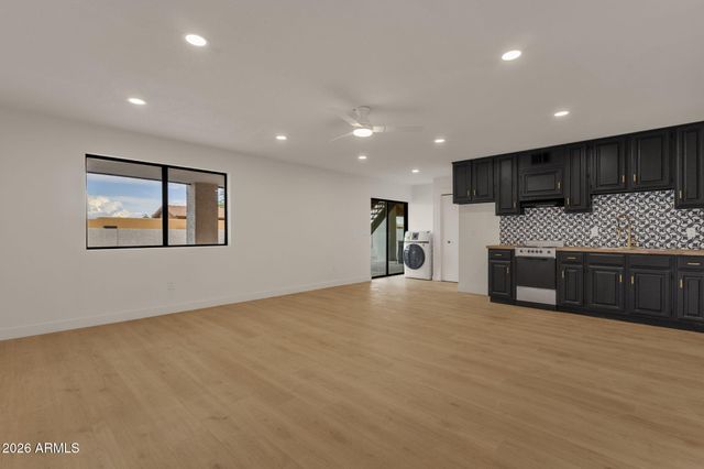 10208 N NICKLAUS Drive, Fountain Hills, AZ 85268