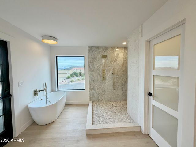 10208 N NICKLAUS Drive, Fountain Hills, AZ 85268
