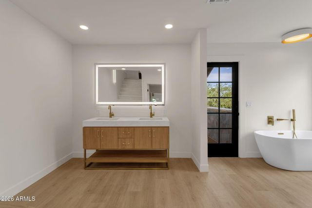 10208 N NICKLAUS Drive, Fountain Hills, AZ 85268