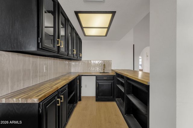 10208 N NICKLAUS Drive, Fountain Hills, AZ 85268