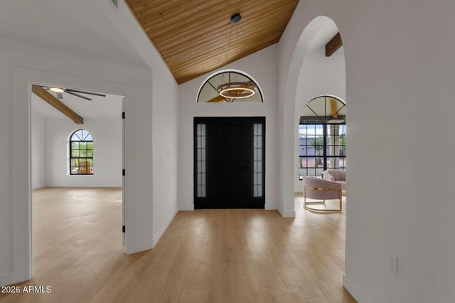 10208 N NICKLAUS Drive, Fountain Hills, AZ 85268
