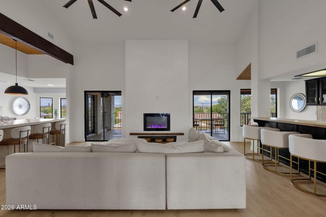 10208 N NICKLAUS Drive, Fountain Hills, AZ 85268