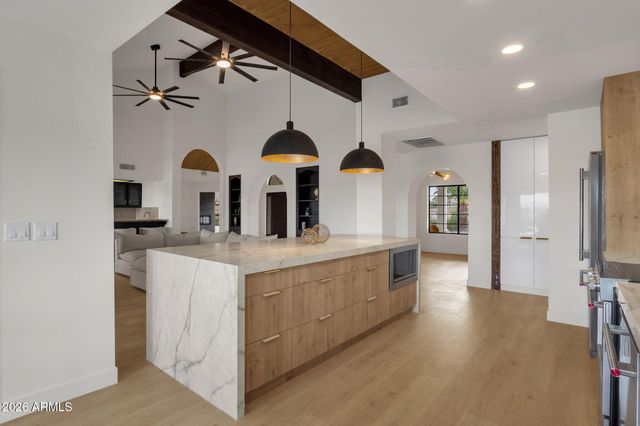 10208 N NICKLAUS Drive, Fountain Hills, AZ 85268