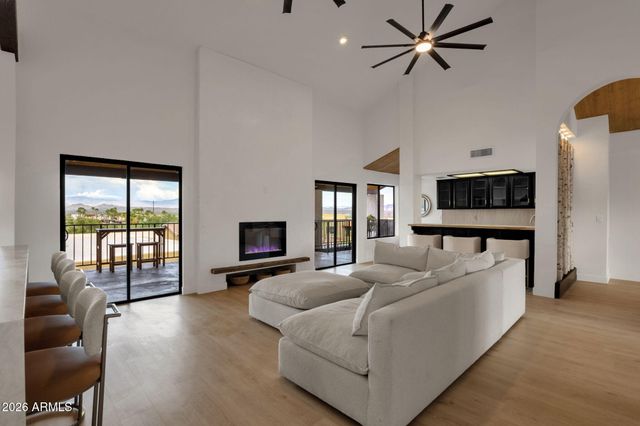 10208 N NICKLAUS Drive, Fountain Hills, AZ 85268
