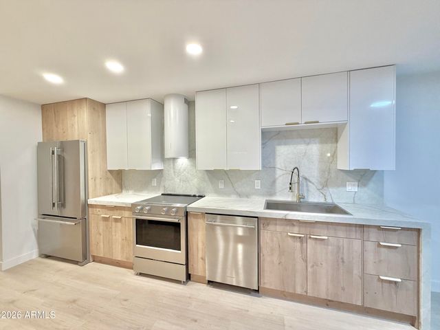 10208 N NICKLAUS Drive, Fountain Hills, AZ 85268