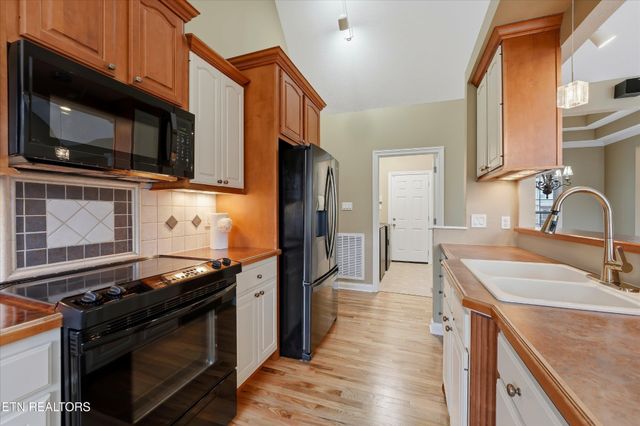 310 Cranfield Drive, Maryville, TN 37801