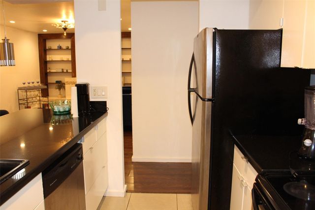 5343 Richmond Avenue 26, Houston, TX 77056