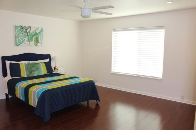 5343 Richmond Avenue 26, Houston, TX 77056