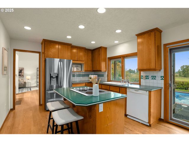 18910 Nw SAUVIE ISLAND Rd, Portland, OR 97231