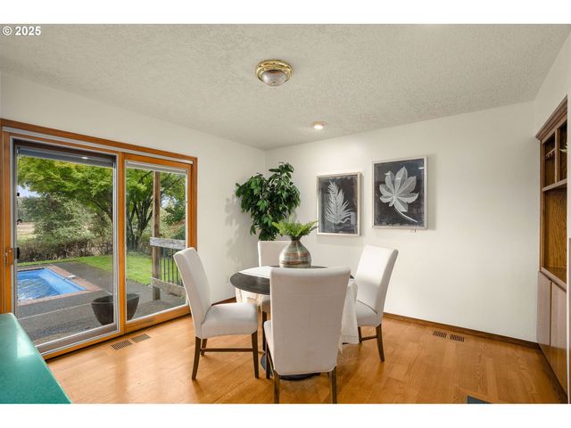 18910 Nw SAUVIE ISLAND Rd, Portland, OR 97231