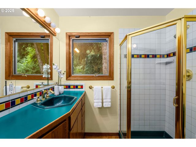 18910 Nw SAUVIE ISLAND Rd, Portland, OR 97231