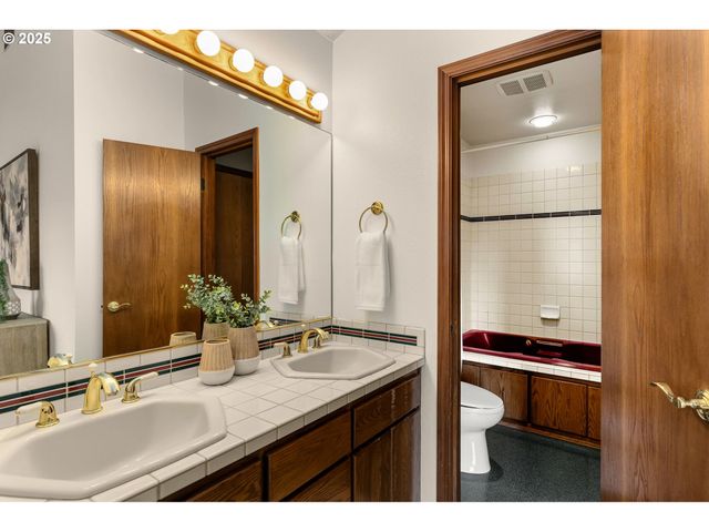 18910 Nw SAUVIE ISLAND Rd, Portland, OR 97231