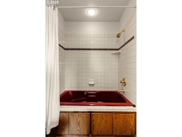 18910 Nw SAUVIE ISLAND Rd, Portland, OR 97231