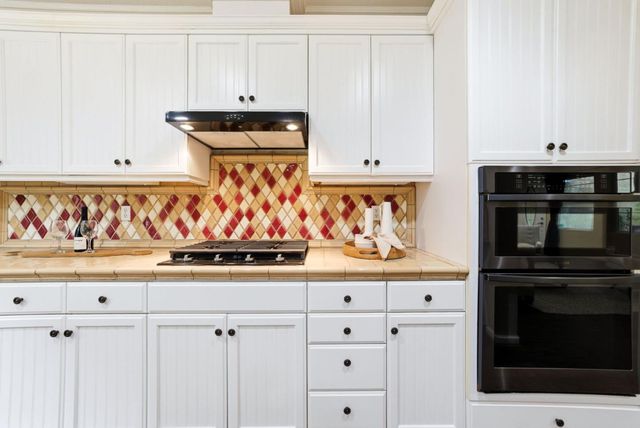 1392 Thornbury Lane, San Jose, CA 95138