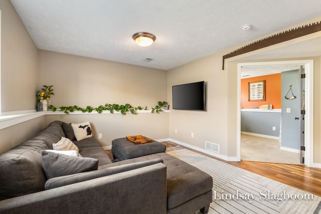 1216 Oxbow Drive, Middleville, MI 49333