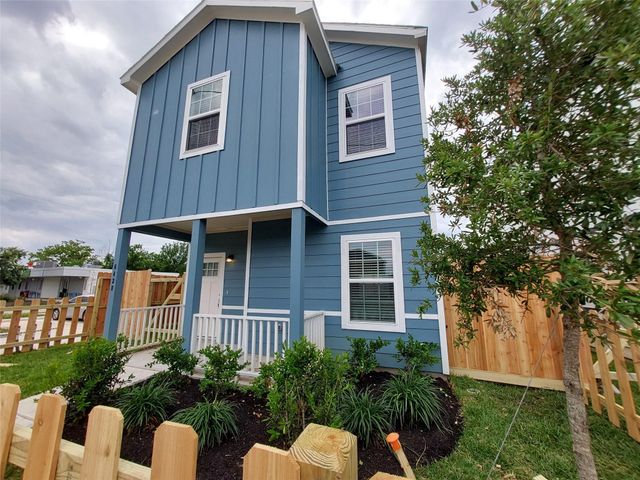 6438 Calhoun Road, Houston, TX 77021