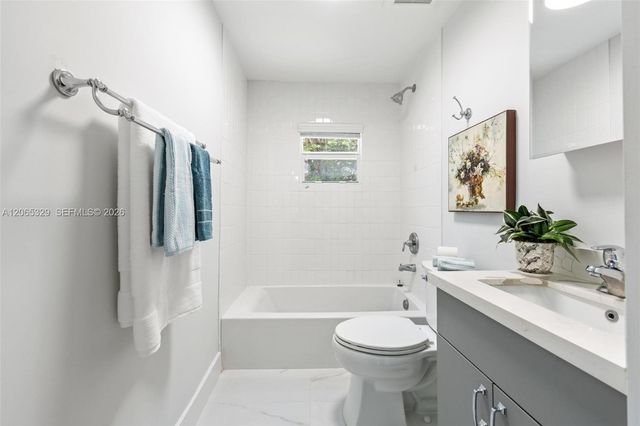 7121 SW 63rd Avenue, South Miami, FL 33143