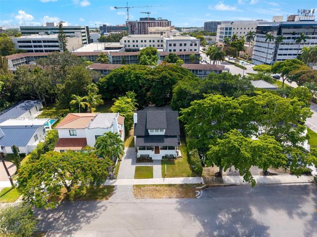 7121 SW 63rd Avenue, South Miami, FL 33143