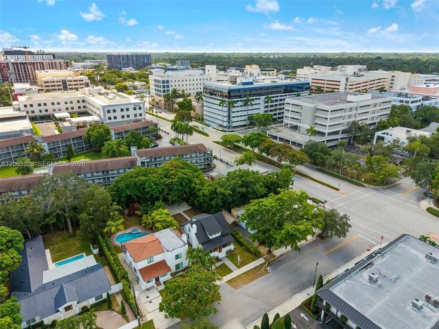 7121 SW 63rd Avenue, South Miami, FL 33143