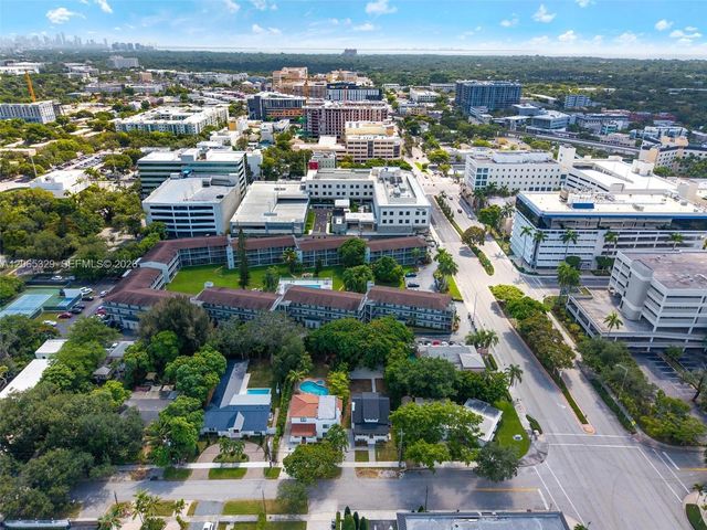 7121 SW 63rd Avenue, South Miami, FL 33143