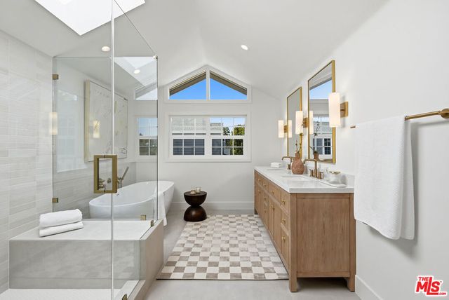 13080 Mindanao Way 95, Marina Del Rey, CA 90292
