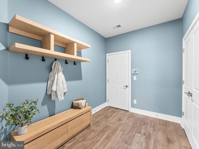 20801 LAMLASH TER, Ashburn, VA 20147