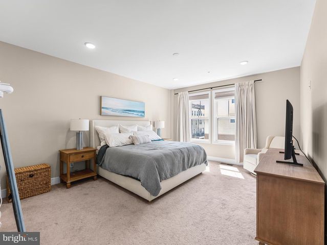 20801 LAMLASH TER, Ashburn, VA 20147