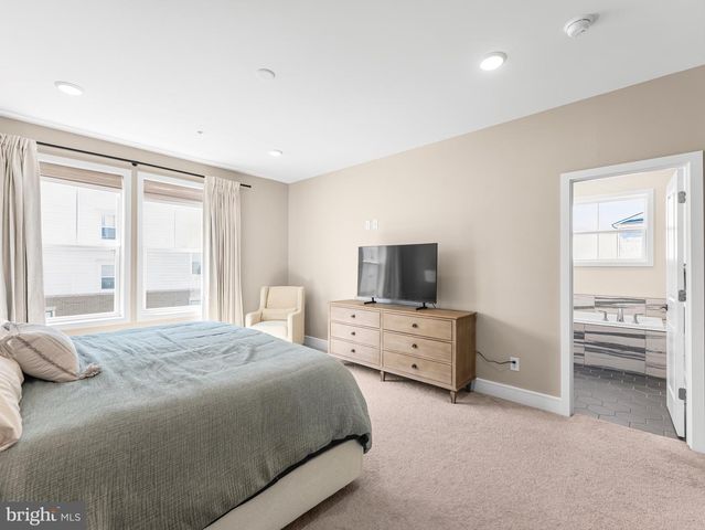20801 LAMLASH TER, Ashburn, VA 20147