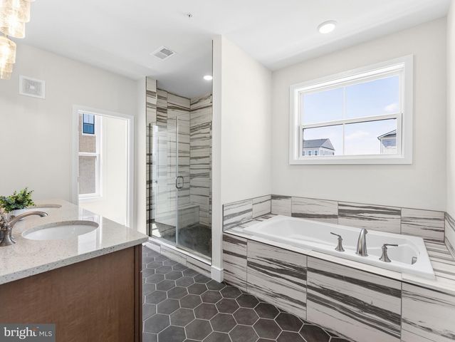 20801 LAMLASH TER, Ashburn, VA 20147