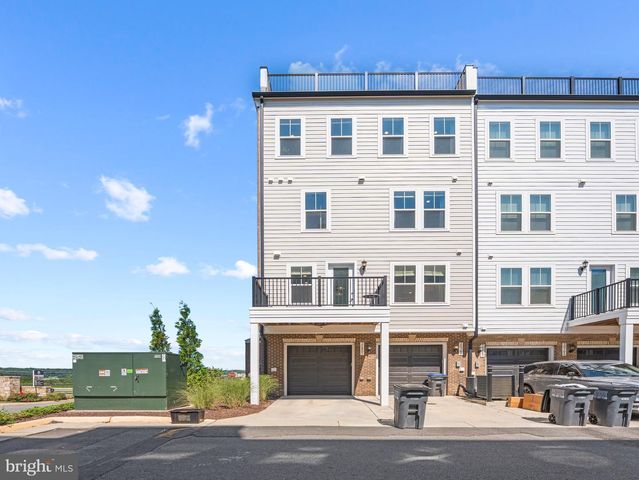 20801 LAMLASH TER, Ashburn, VA 20147