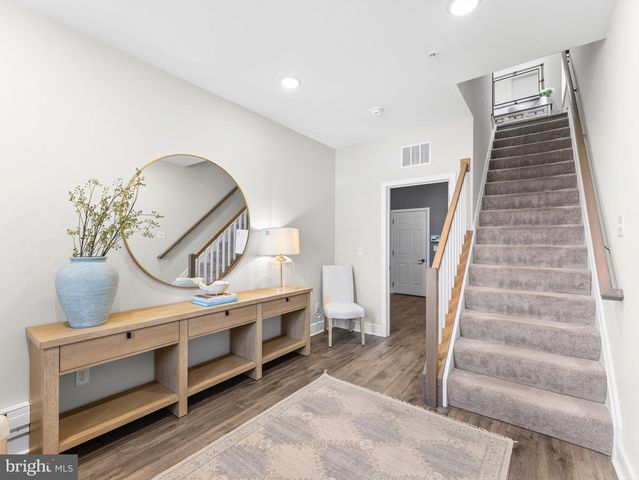 20801 LAMLASH TER, Ashburn, VA 20147
