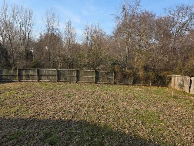 1306 Sunfield Dr, Clarksville, TN 37042