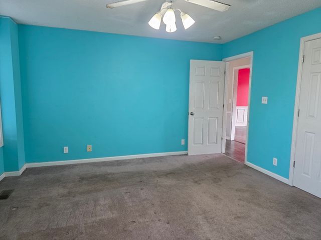 1306 Sunfield Dr, Clarksville, TN 37042
