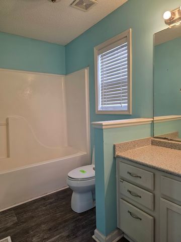 1306 Sunfield Dr, Clarksville, TN 37042