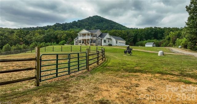 204 Violet Ridge, Lowgap, NC 27024