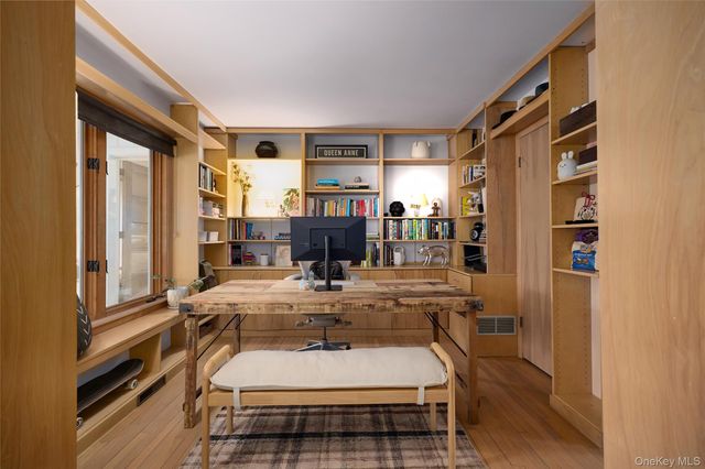 90 Cedar Avenue, Poughkeepsie, NY 12603