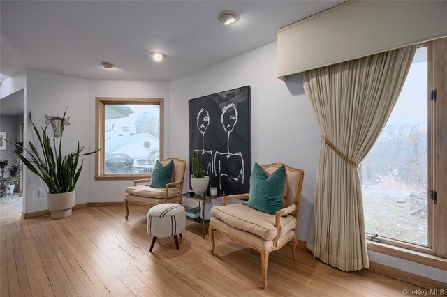 90 Cedar Avenue, Poughkeepsie, NY 12603