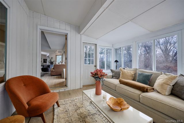 90 Cedar Avenue, Poughkeepsie, NY 12603