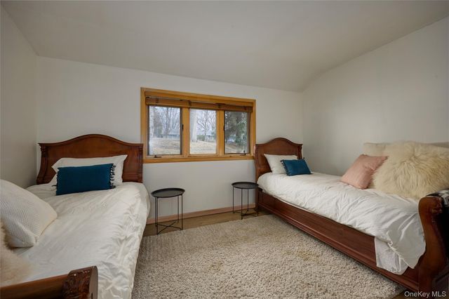 90 Cedar Avenue, Poughkeepsie, NY 12603