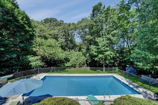 90 Cedar Avenue, Poughkeepsie, NY 12603